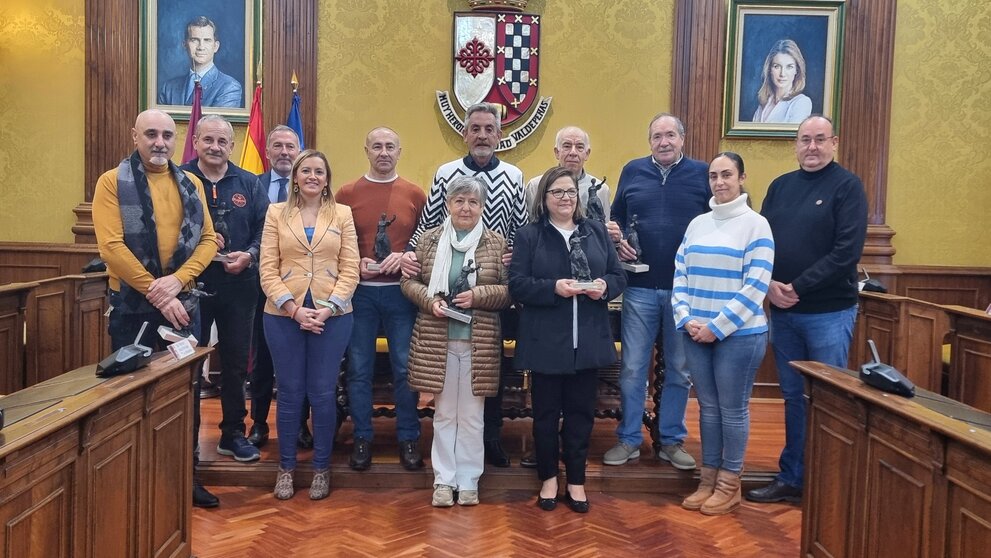 FUNCIONARIOS VALDEPEÑAS JUBILADOS