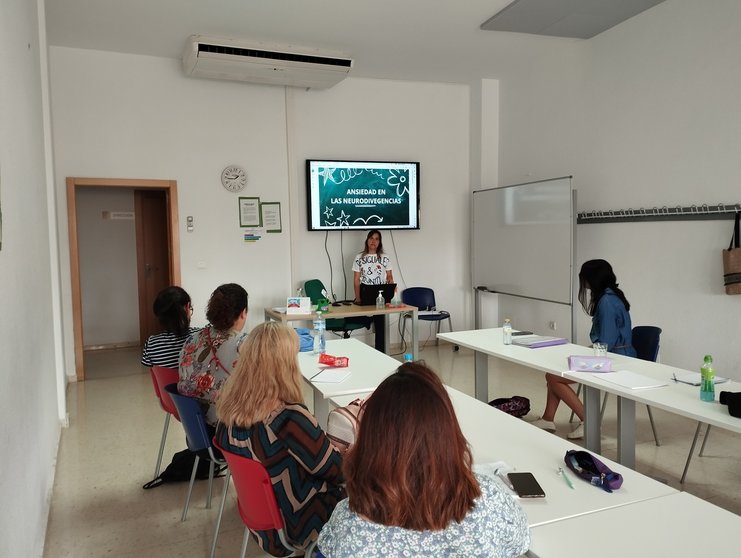 100624 neurodiversos jornada ansiedad neurodivergencias09