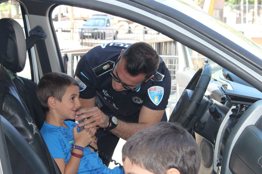 Campamento Policía 11