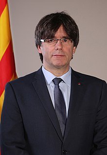 Carles Puigdemont retrato oficial en 2016 Wikipedia