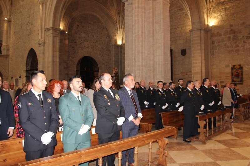 041024 VA-ACTO POLICIA NACIONAL