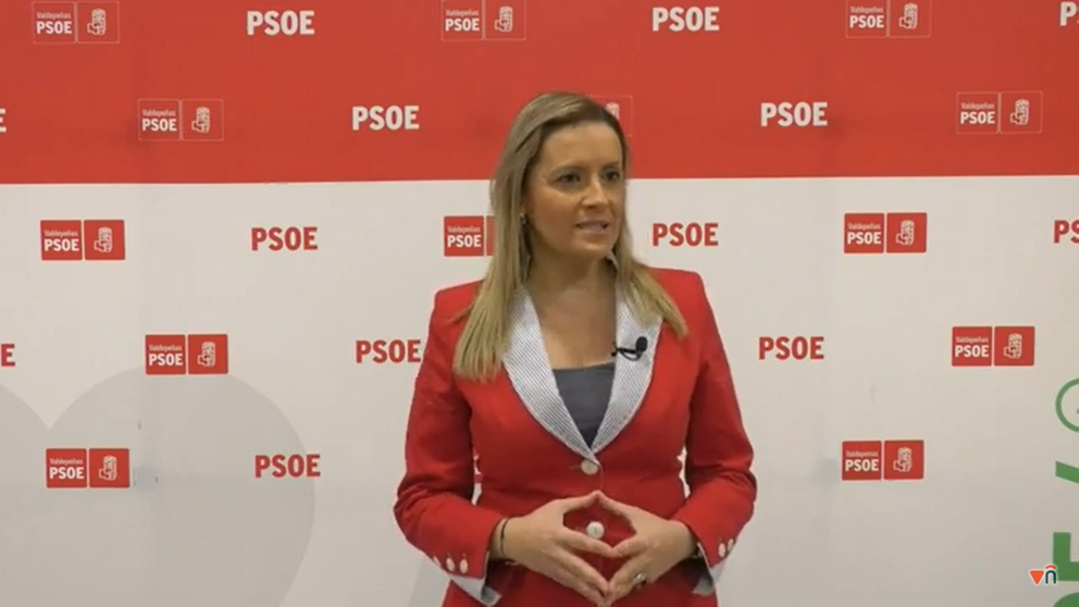 Vanessa Irla en la Casa del Pueblo sede del PSOE de Valdepeñas