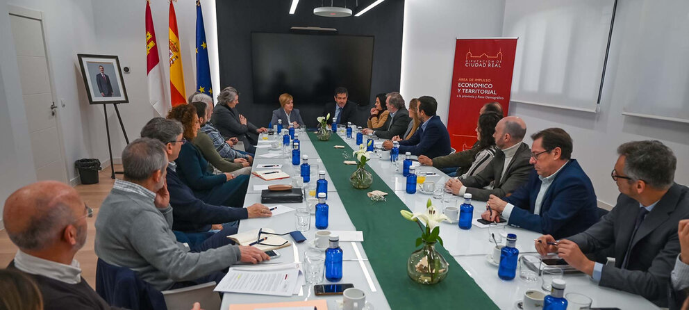 Reunión de empresarios en la Diputación de Ciudad Real